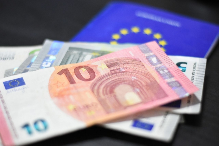 Comisia Europeană propune un îmbrumut în valoare de 4 miliarde de euro pentru România, pentru acoperirea costurilor provocate de pandemie